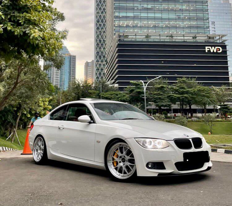 BMW 335i E92 DCT 2010
