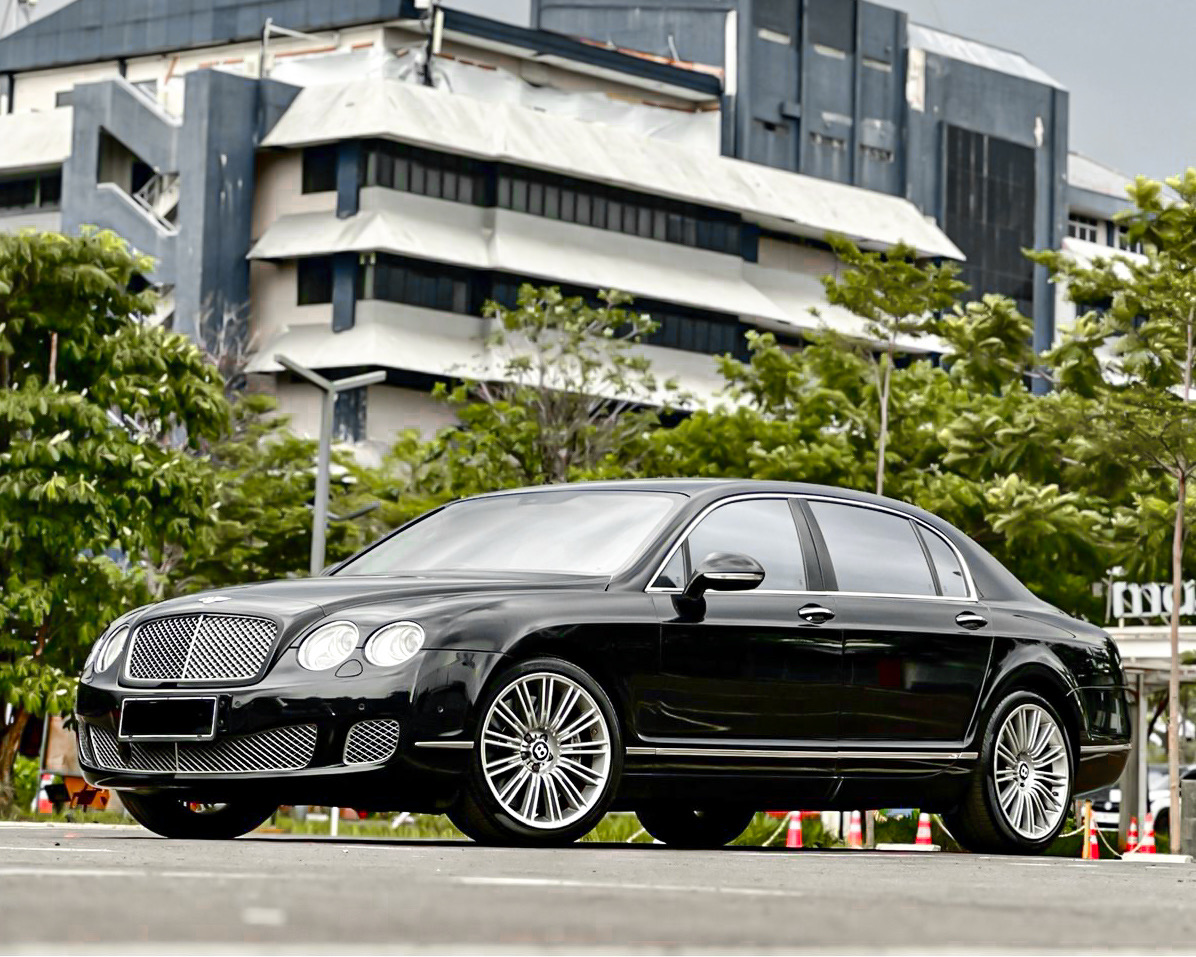 Bentley Continental Flying Spur 4-Doors 6.0L W12 2011