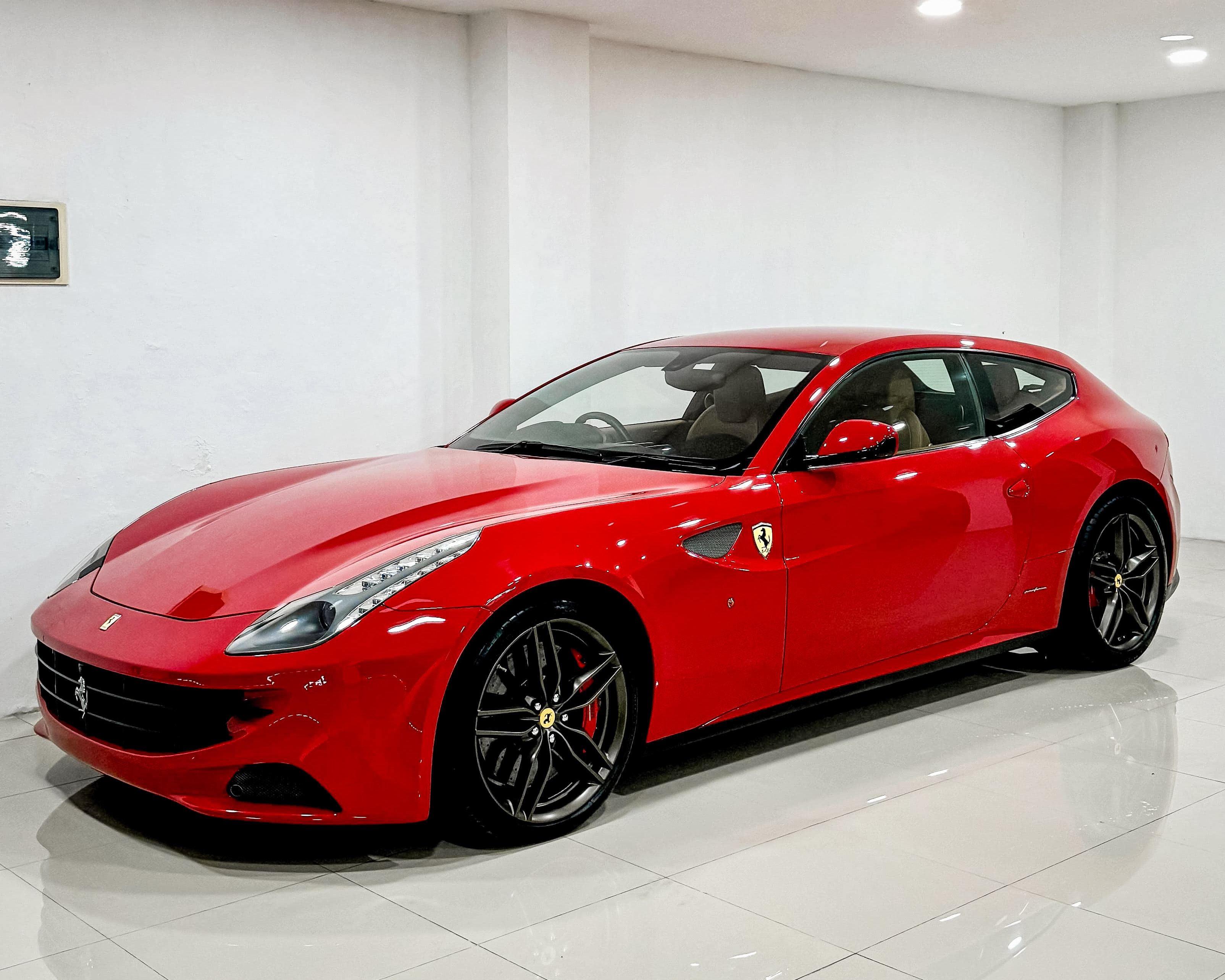 Ferrari FF V12 N/A 2013