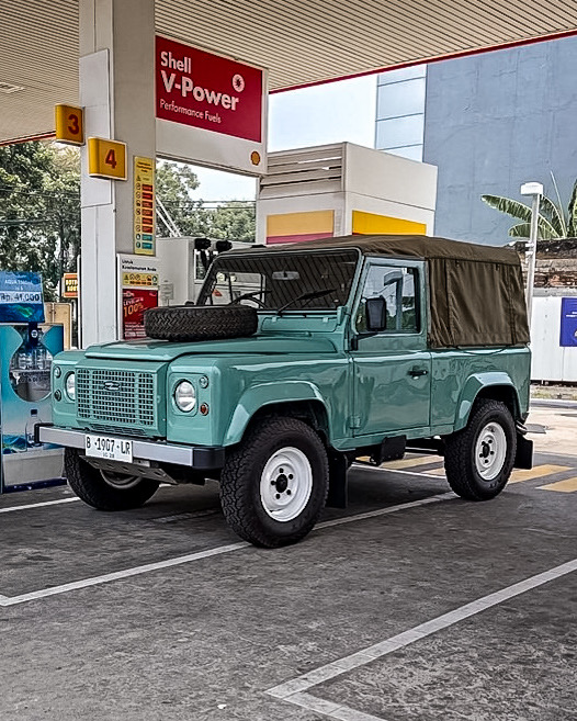 Land Rover Defender County 1990