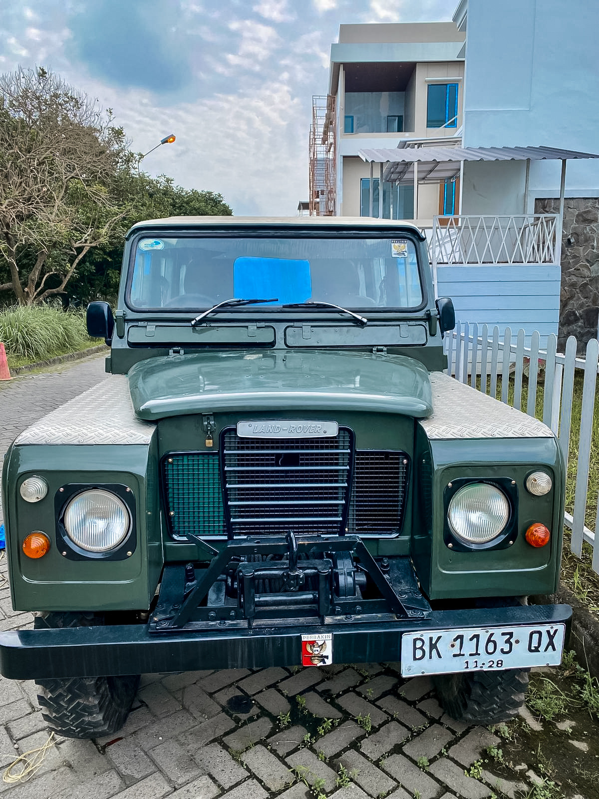 Land Rover Longswagon Hardtop 109 Solar 1979
