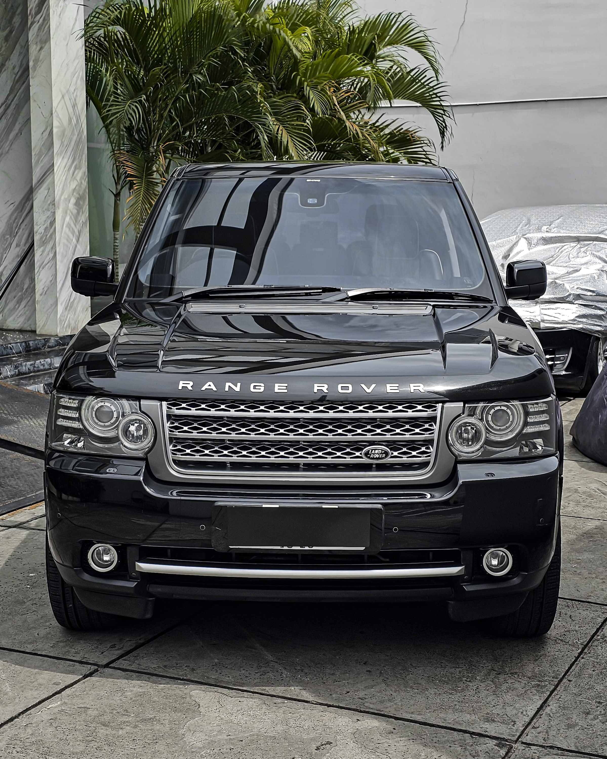 Range Rover Vogue Facelift 5.0 Supercharged V8 2010