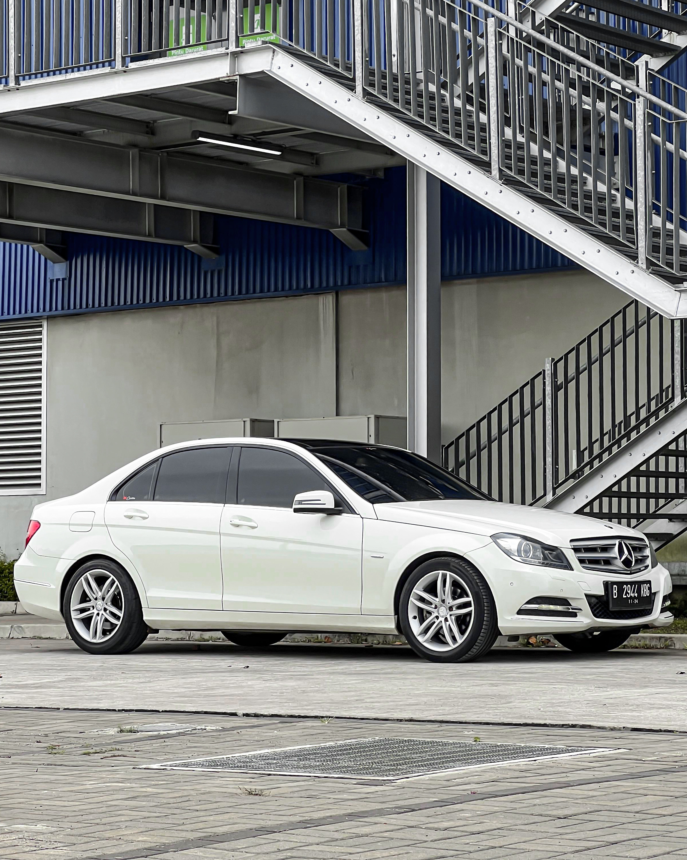 Mercedes Benz C300 W204 V6 N/A 2012
