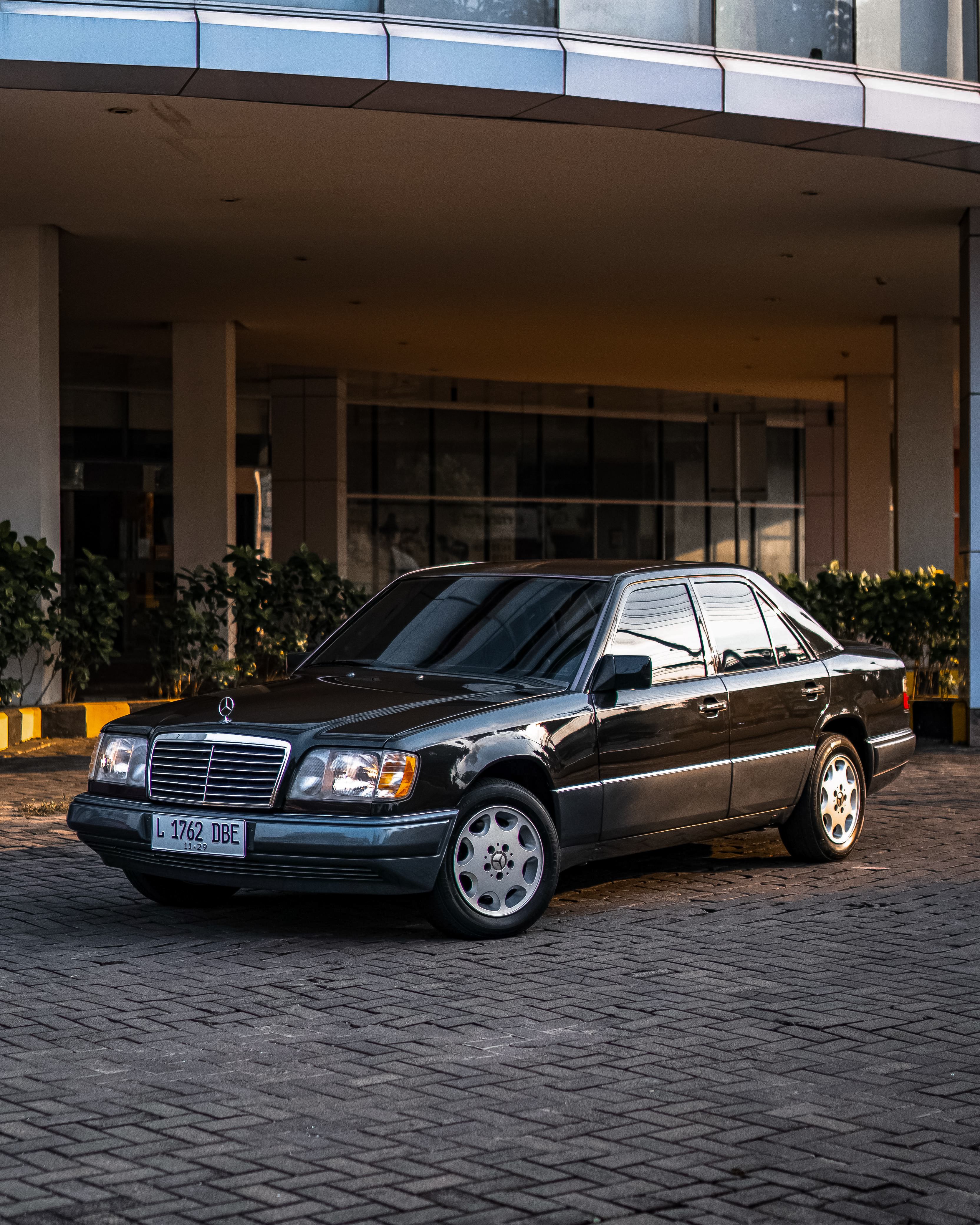 Mercedes Benz E320 W124 MT Masterpiece 1994