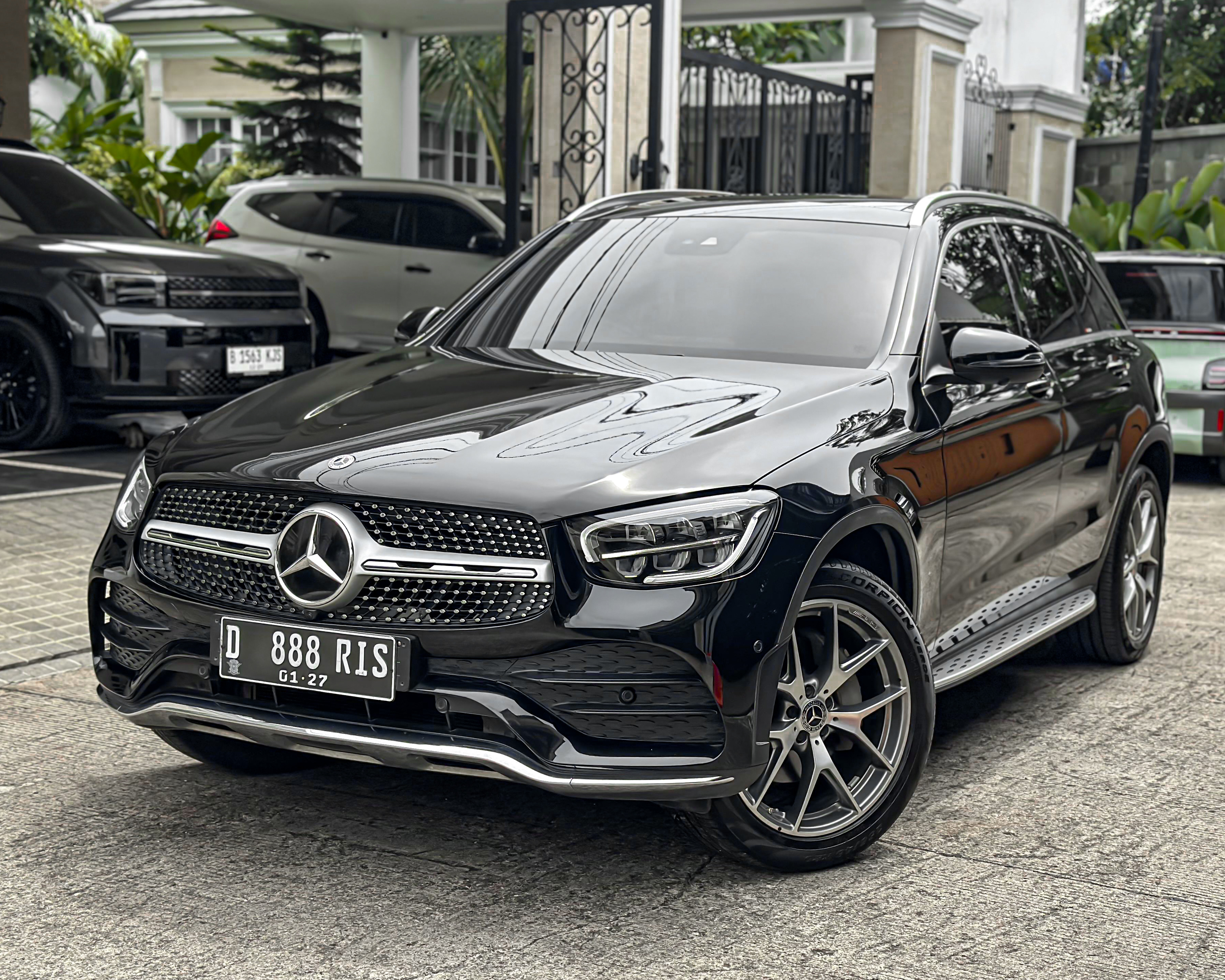 Mercedes Benz GLC200 2021