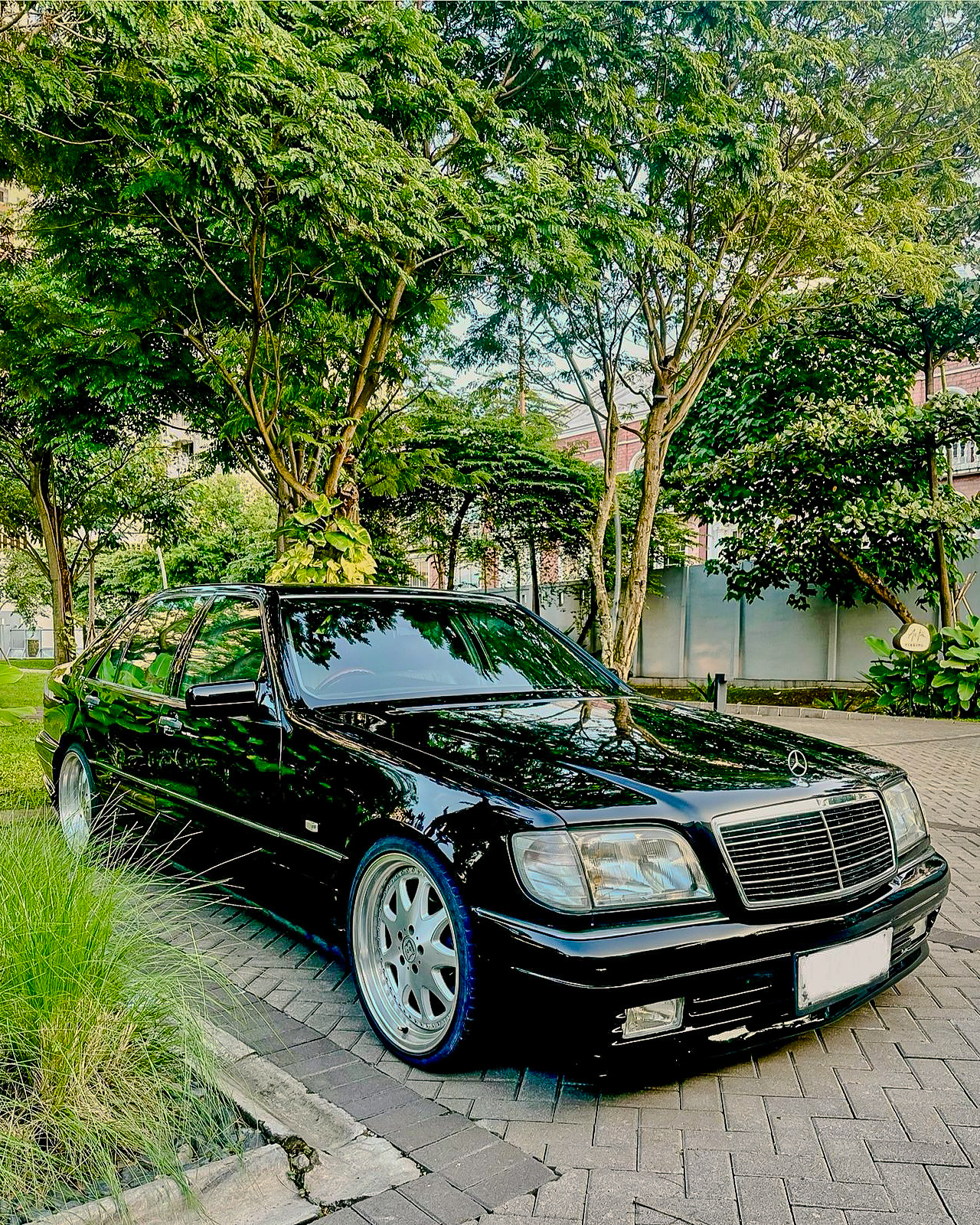 Mercedes Benz S320l Long Wheel Base 1997