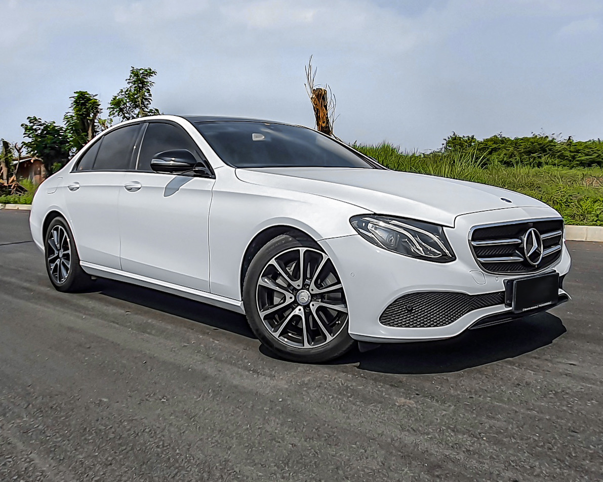 Mercedes Benz E300 AVG 2016