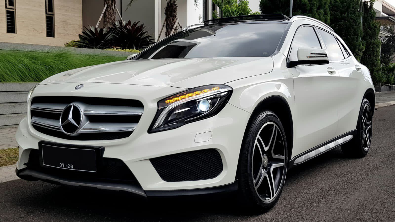 Mercedes-Benz GLA200 Sport AMG Line X156 2015