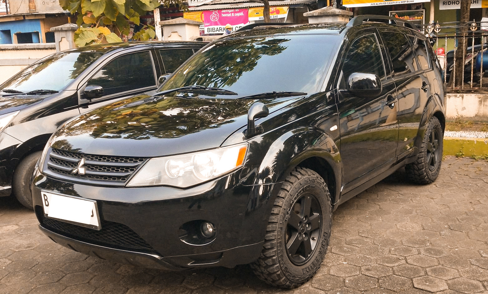 Mitsubishi Outlander SE Build Up 4x4 2007