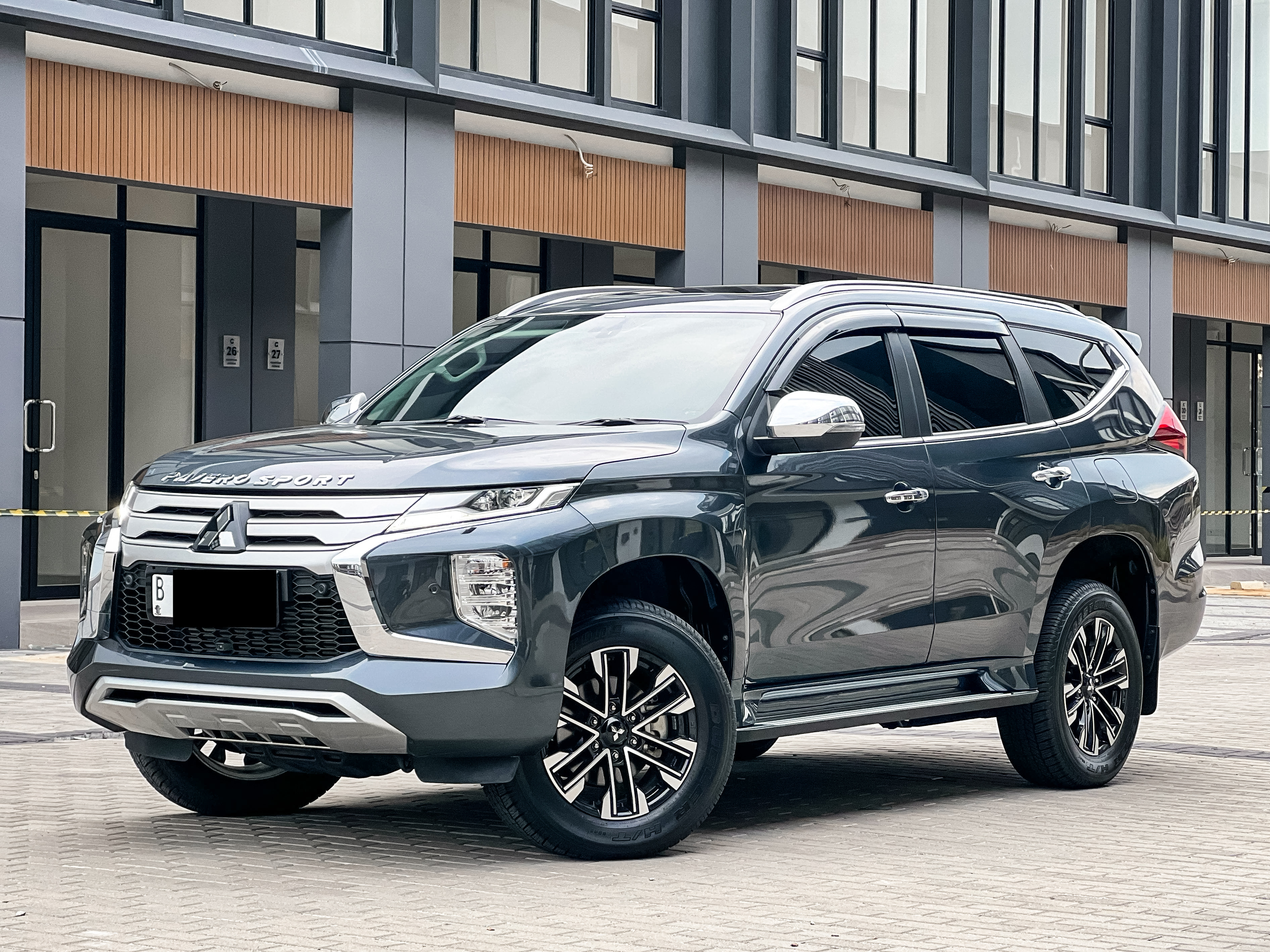 Mitsubishi Pajero Sport Dakar 4x4 Ultimate 2023