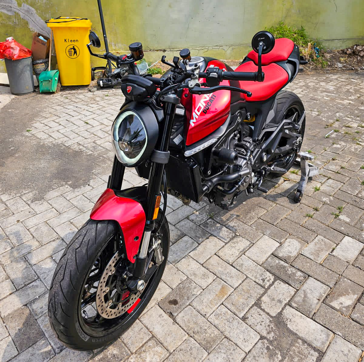 Ducati Monster 937 2022