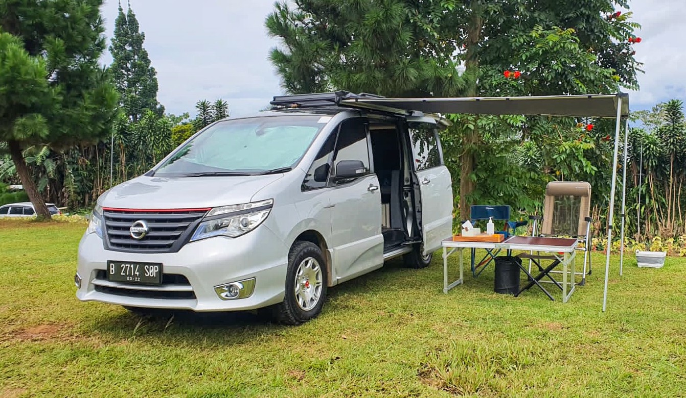 Nissan Serena 2.0 2017