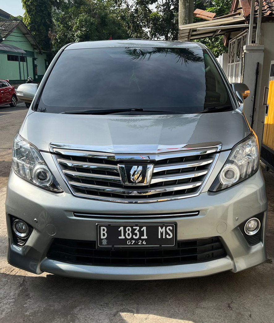 Toyota Alphard 2014