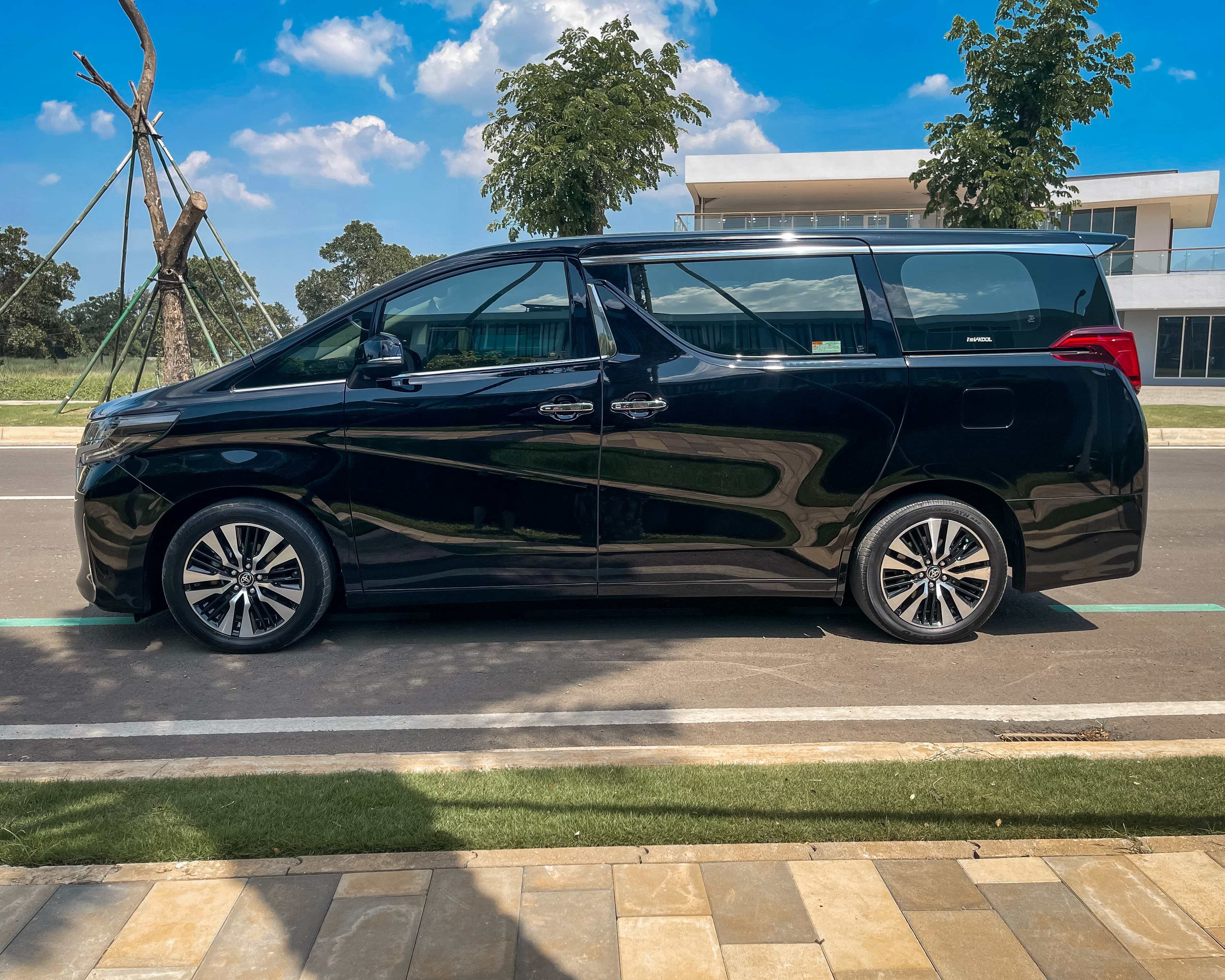 Toyota Alphard 2.5 G ATPM TSS AT 2021