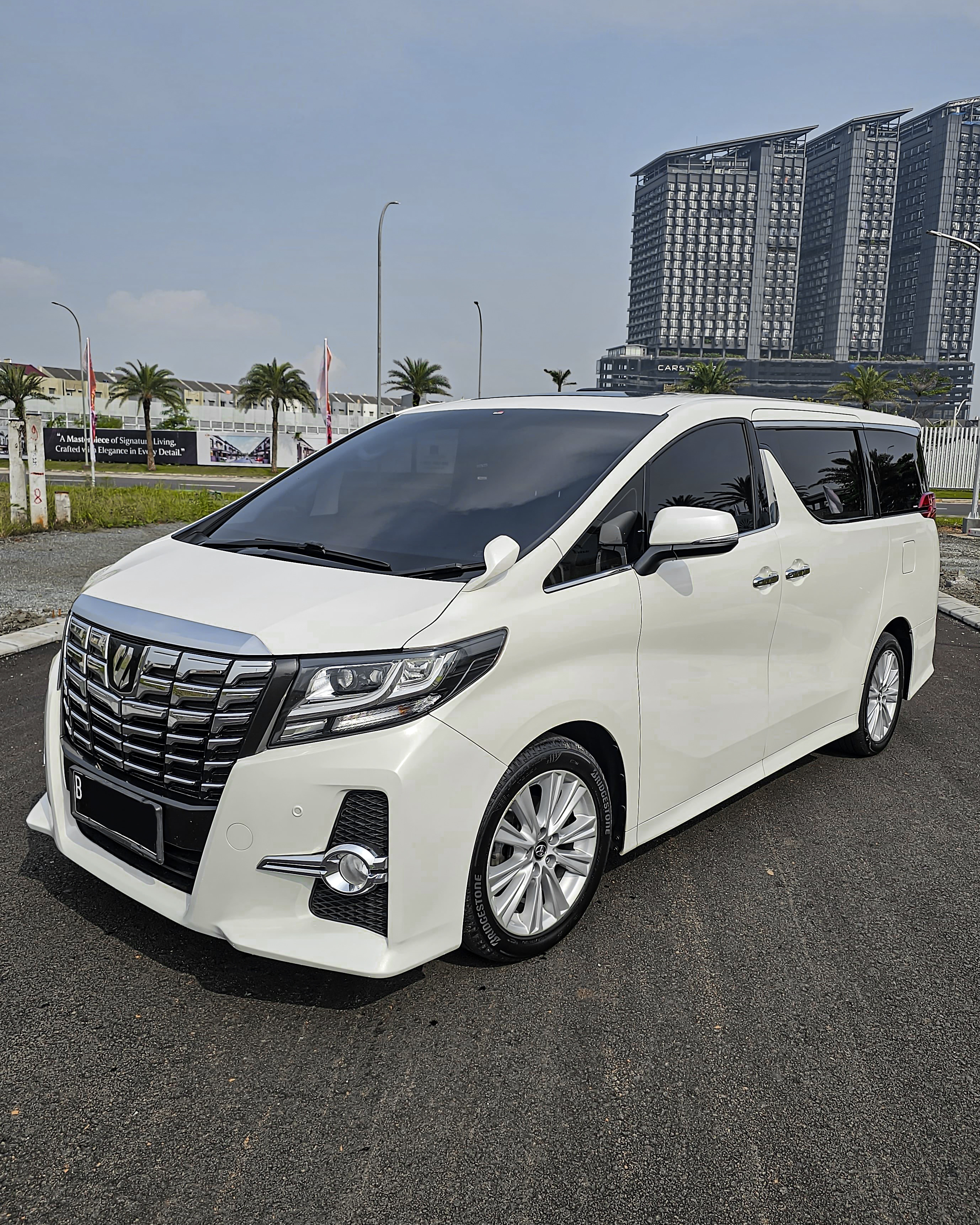 Toyota Alphard 2.5 S CBU Sunroof Moonroof 2015