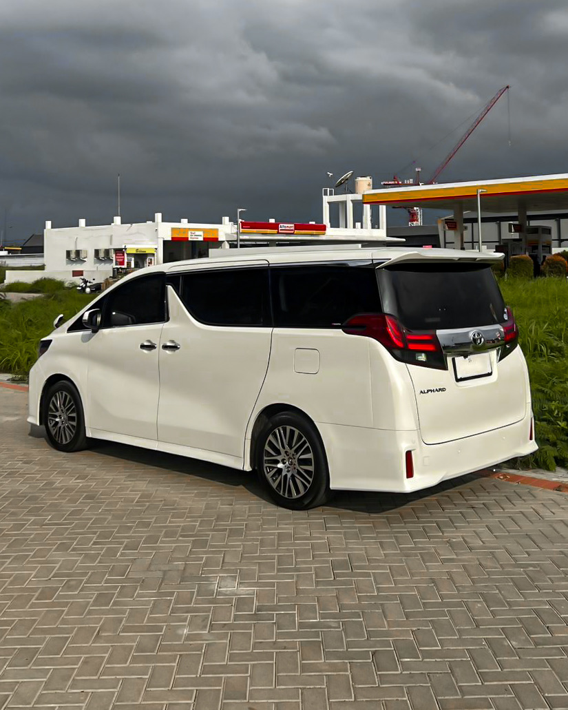 Toyota Alphard SC 2015