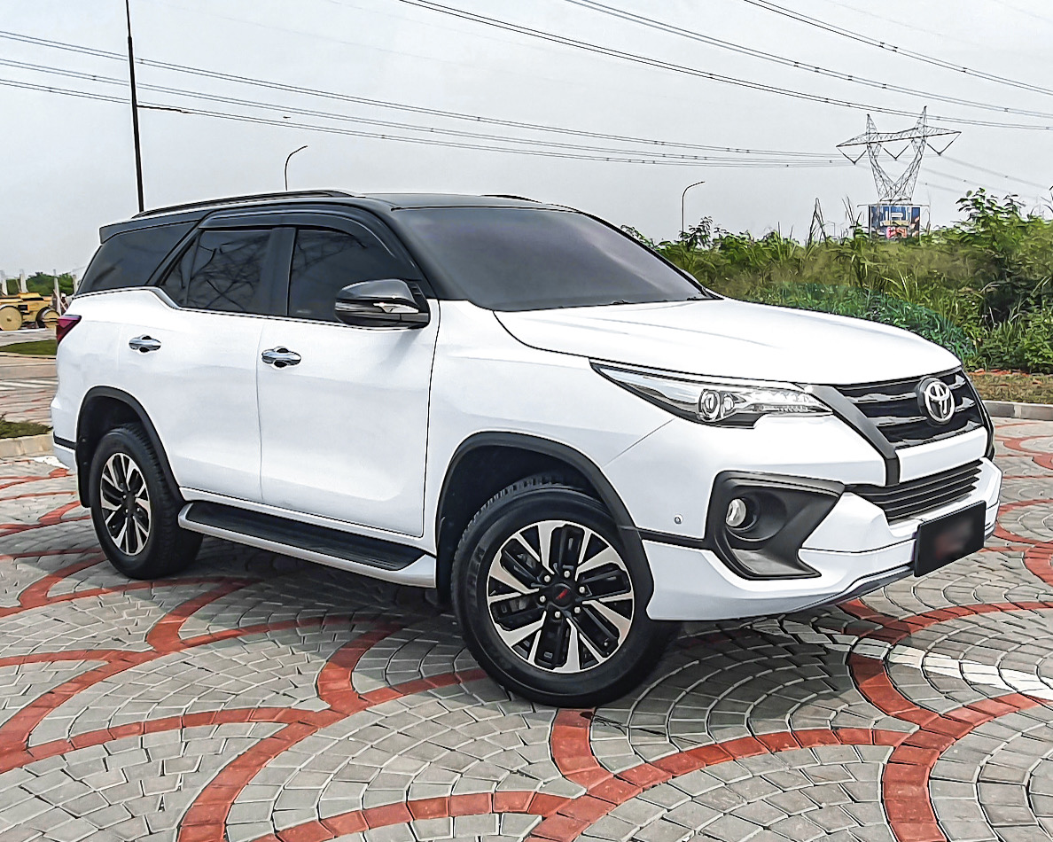 Toyota Fortuner VRZ TRD 2.4 2018
