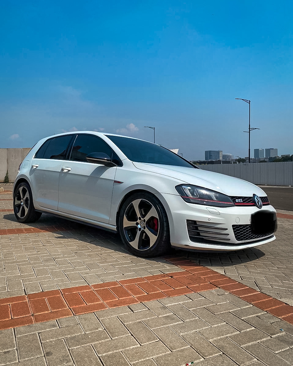 VW Golf GTI MK7 2014 White On Black