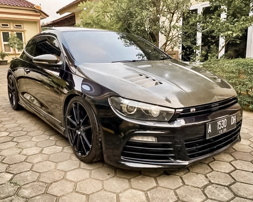 VW Scirocco 2.0 Panoramic Roof 2011