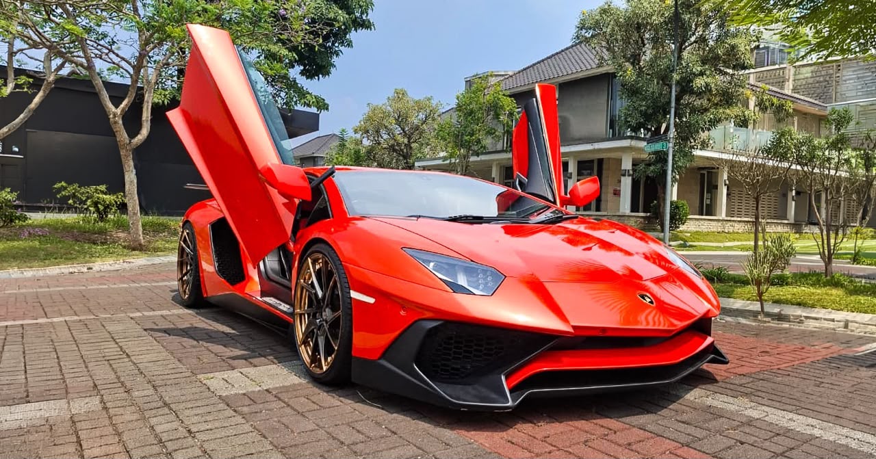 Lamborghini Aventador LP700-4 2012