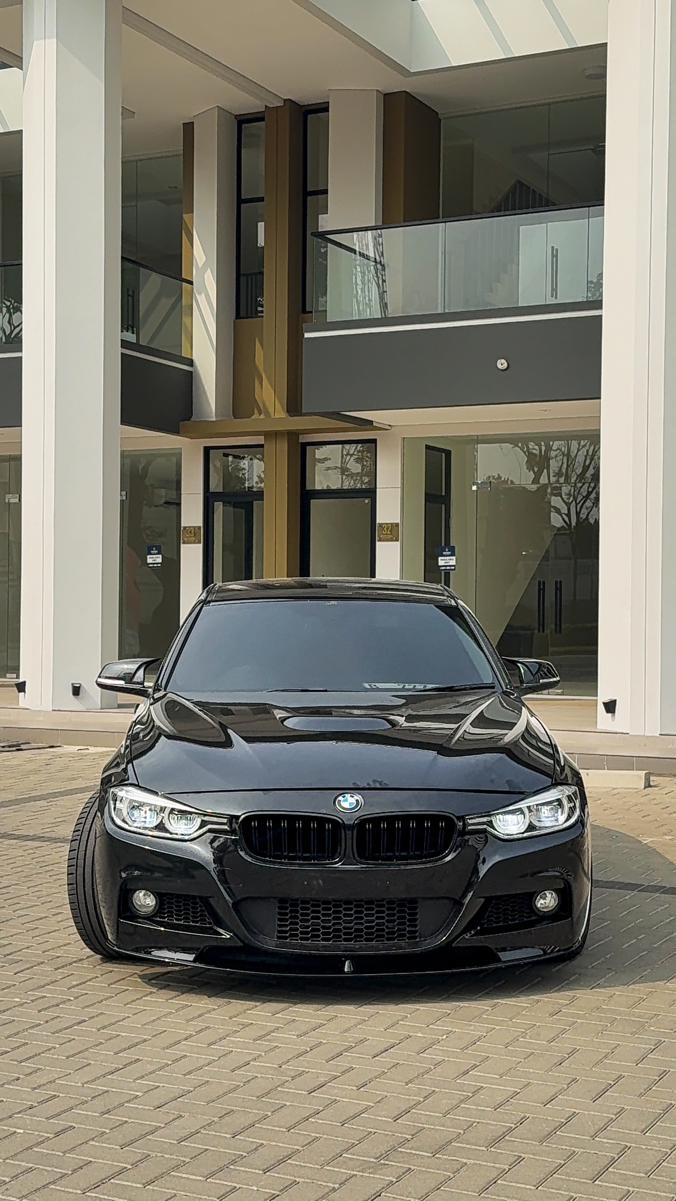 BMW F30 320i Sport LCI B48 2018 