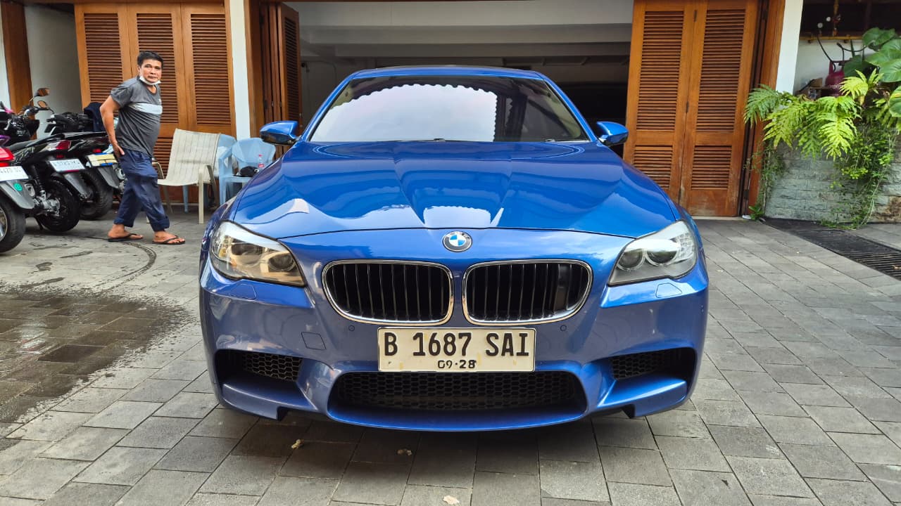 BMW M5 F10 2013