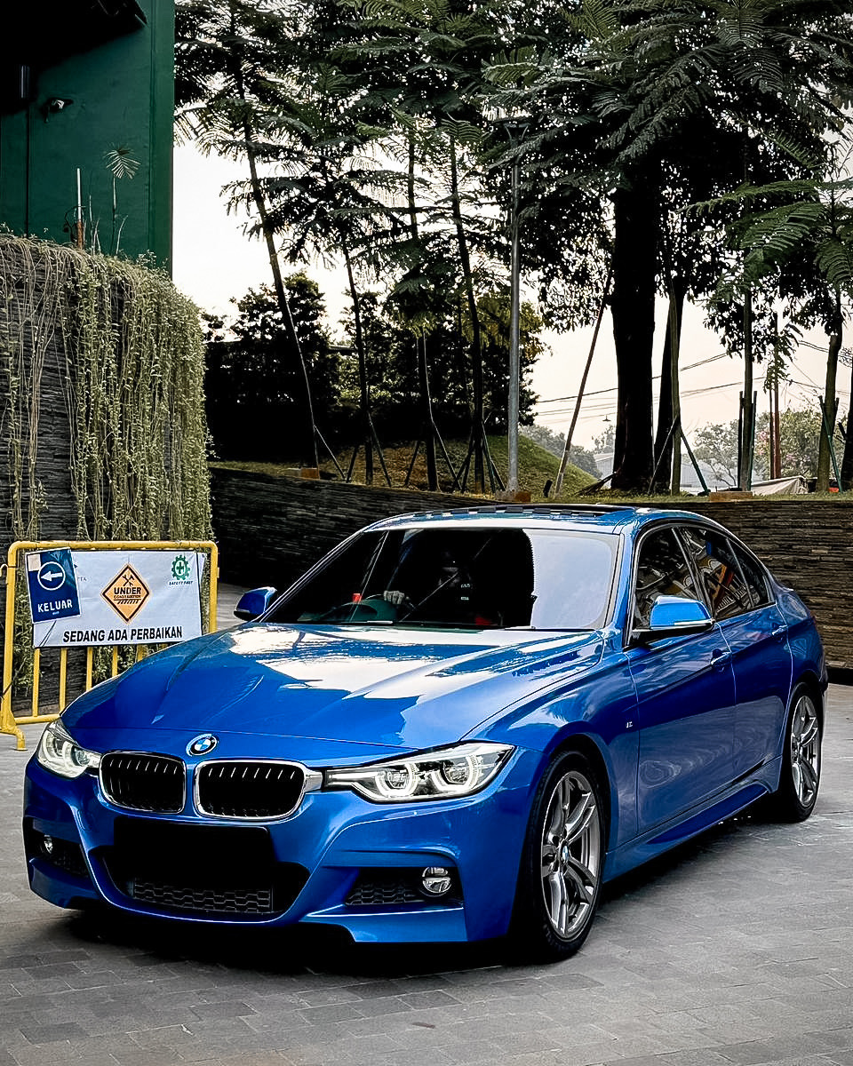 BMW 330i F30 2016