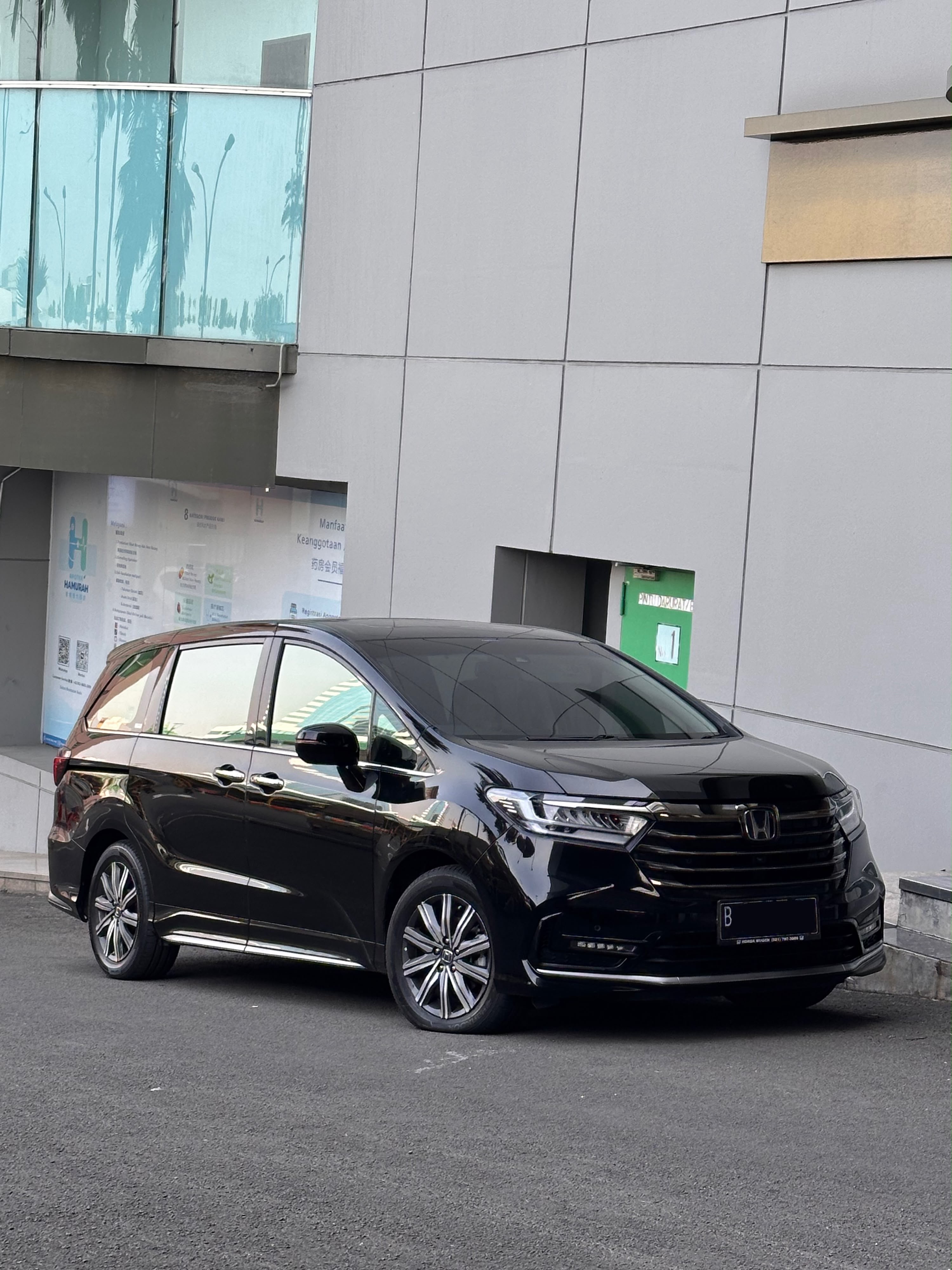 Honda Odyssey 2.4 E CVT Sensing Facelift AT 2021