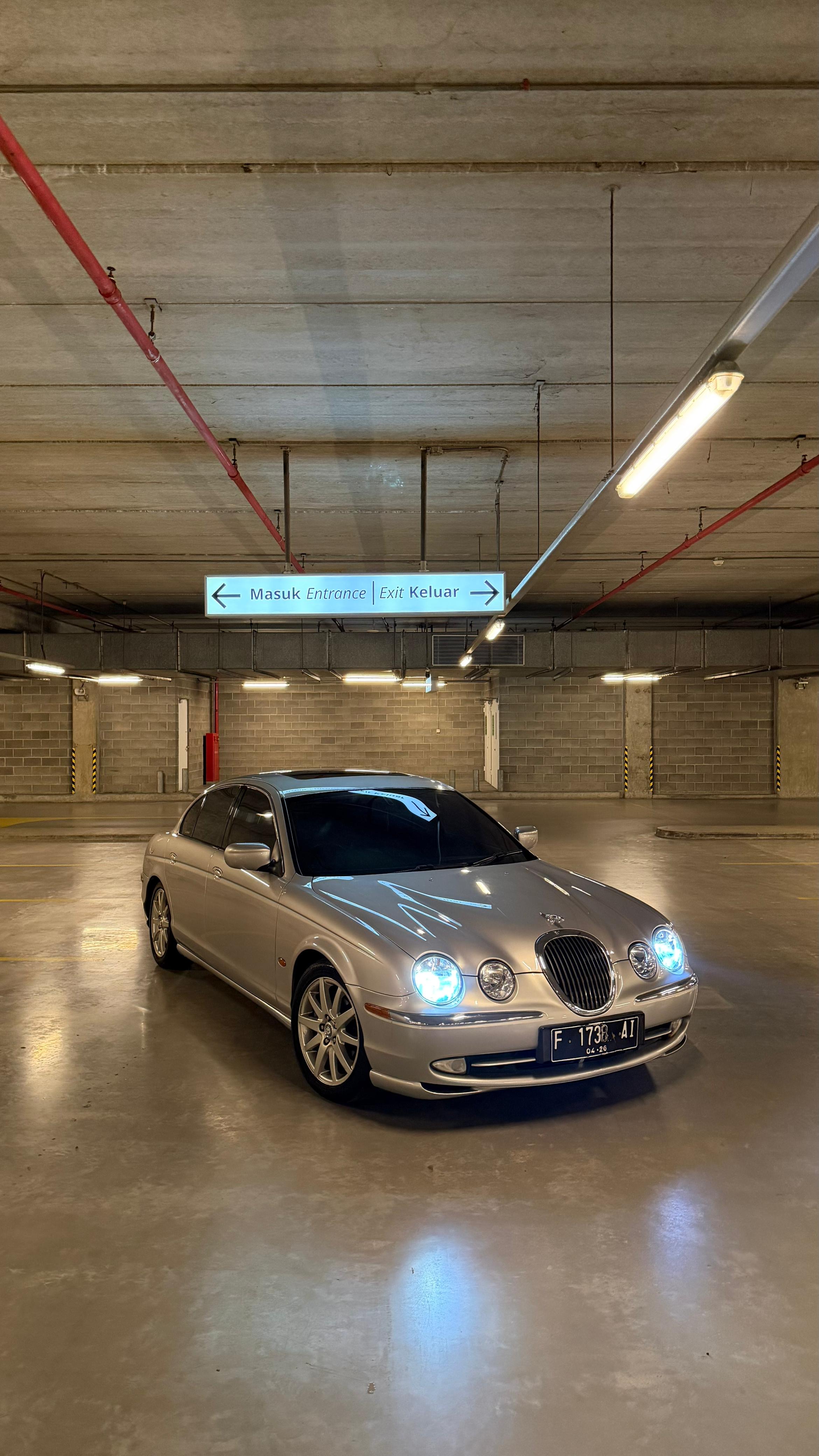 Jaguar S Type Executive 2001