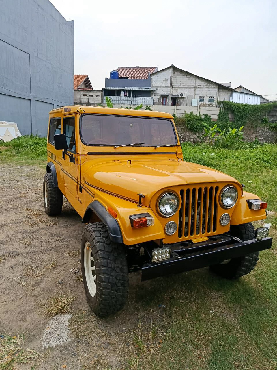 Jeep CJ8 Overland Basic 1984 