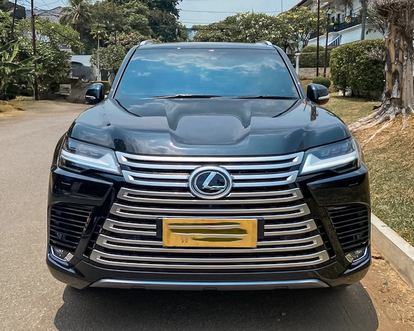 Lexus LX600 7 Seater 2024