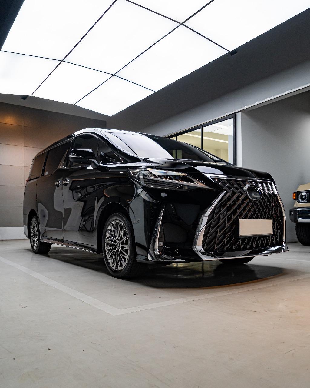 Lexus LM350 VIP 4-Seater 2021