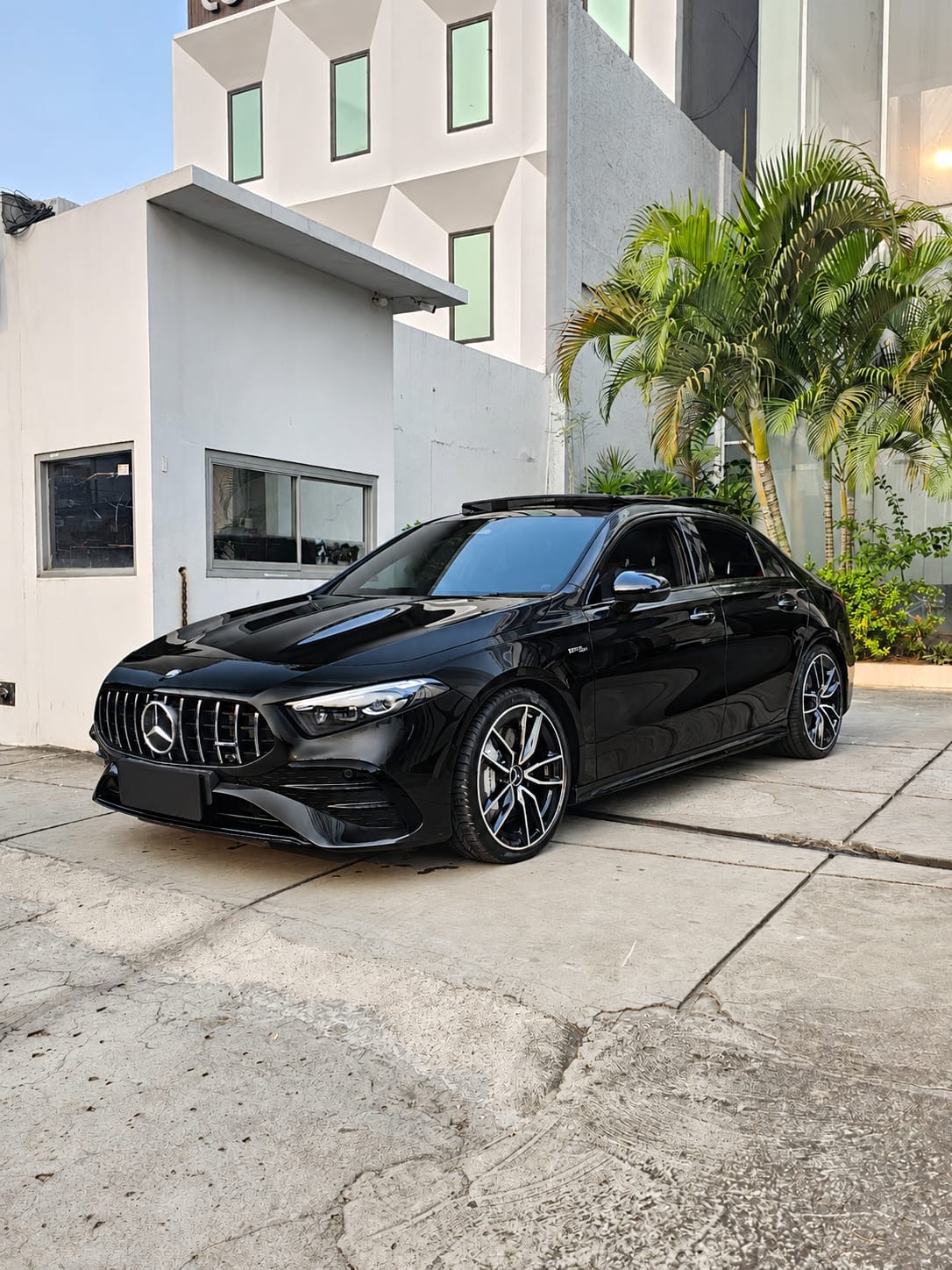 Mercedes Benz AMG A35 2023