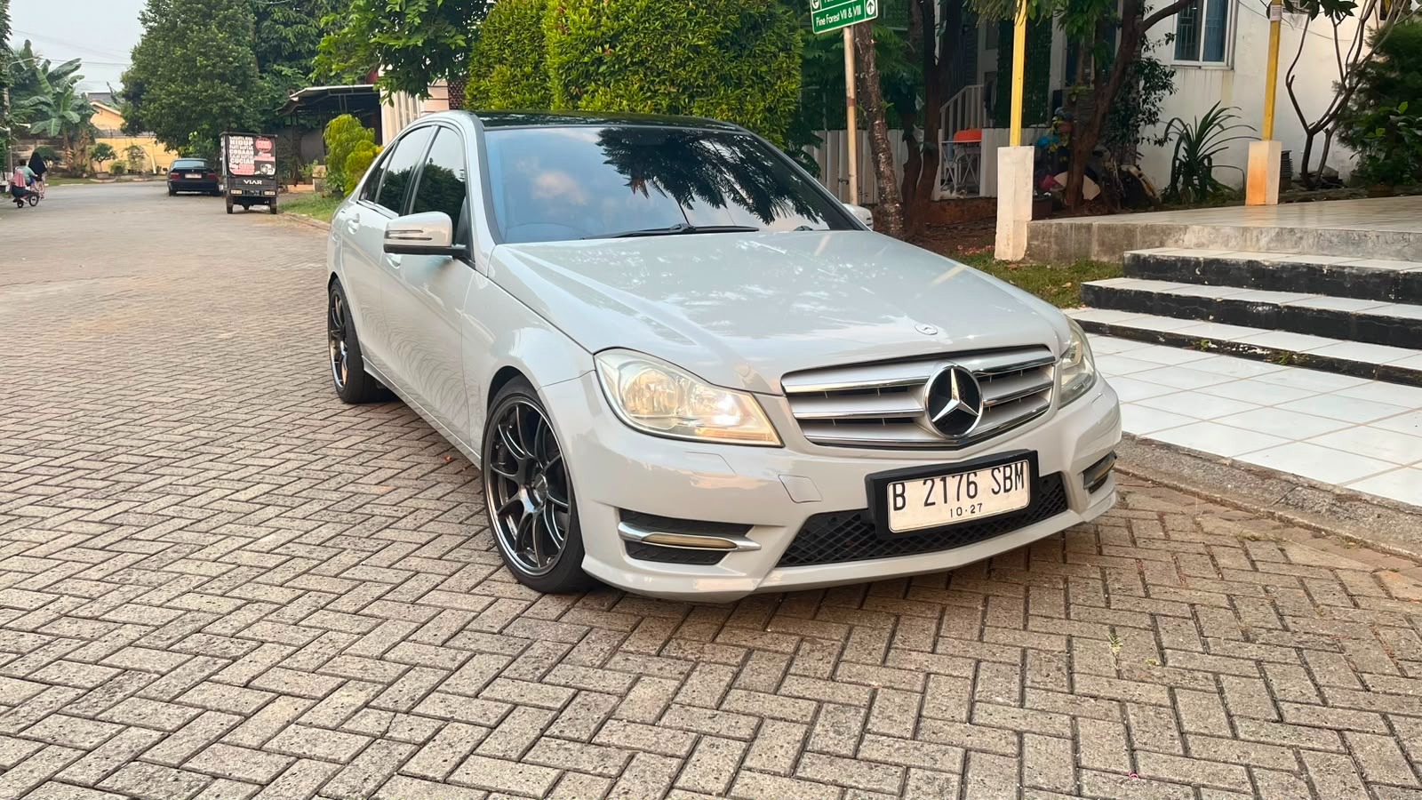 Mercedes Benz C200 CGI 2012