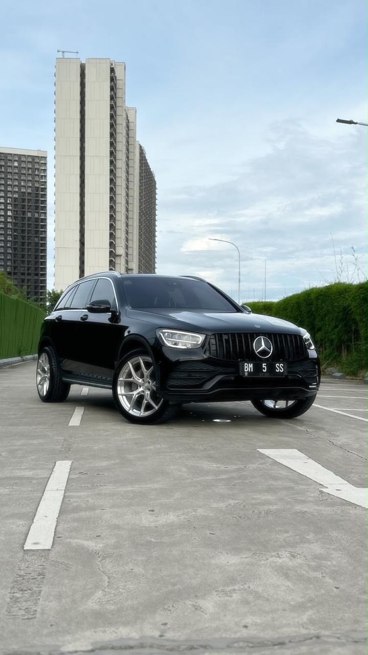 Mercedes Benz GLC200 2021