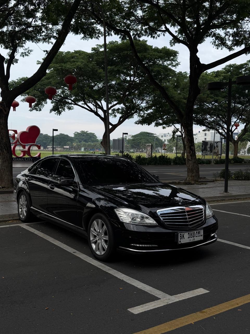 Mercedes Benz S Class S300L RSE Solitare 2010