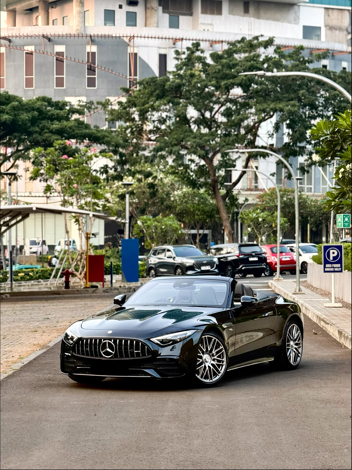 Mercedes Benz SL43 AMG Hybrid System 2024