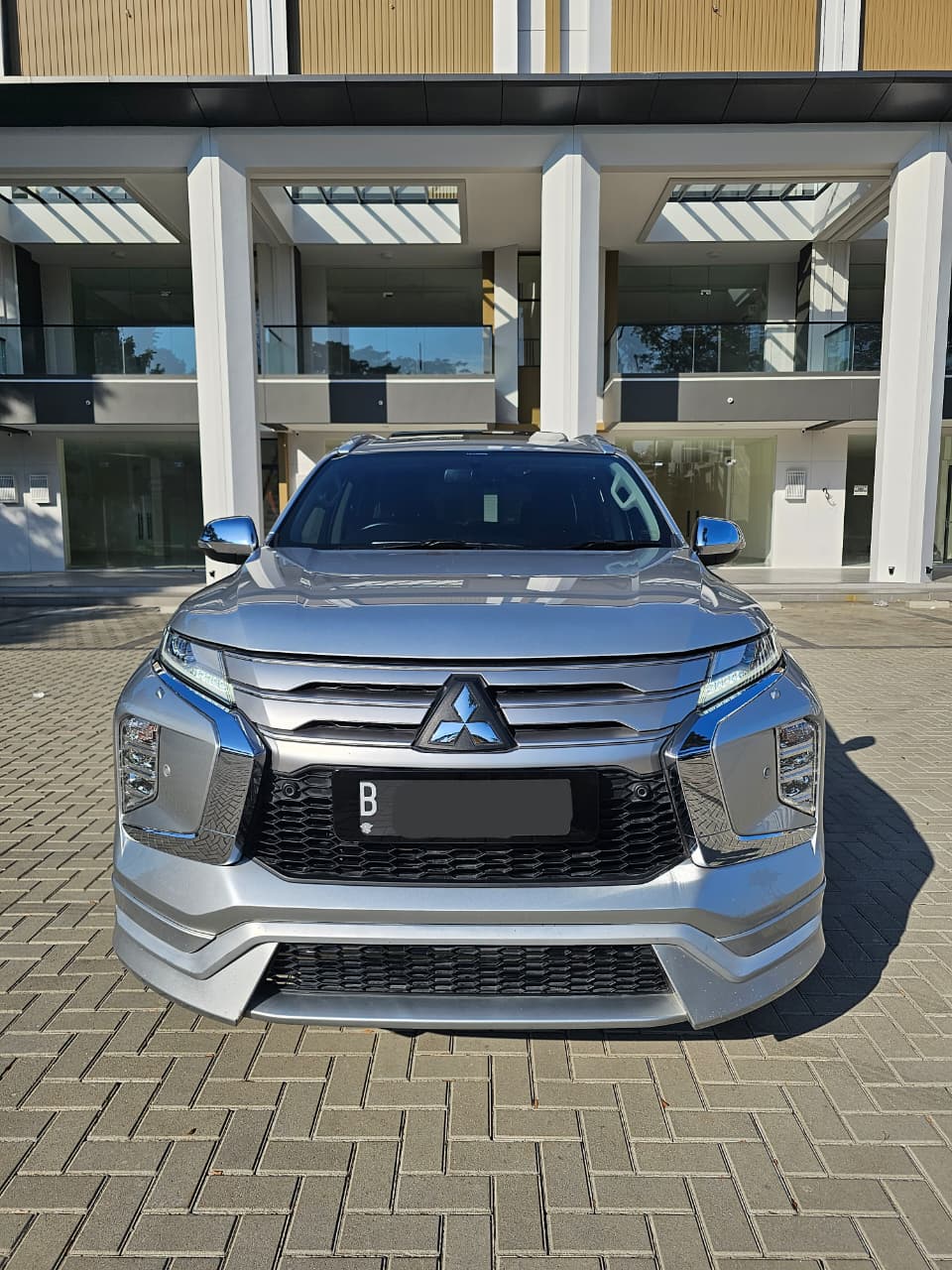 Mitsubishi Pajero Dakar Sunroof AT Diesel Turbo 2021