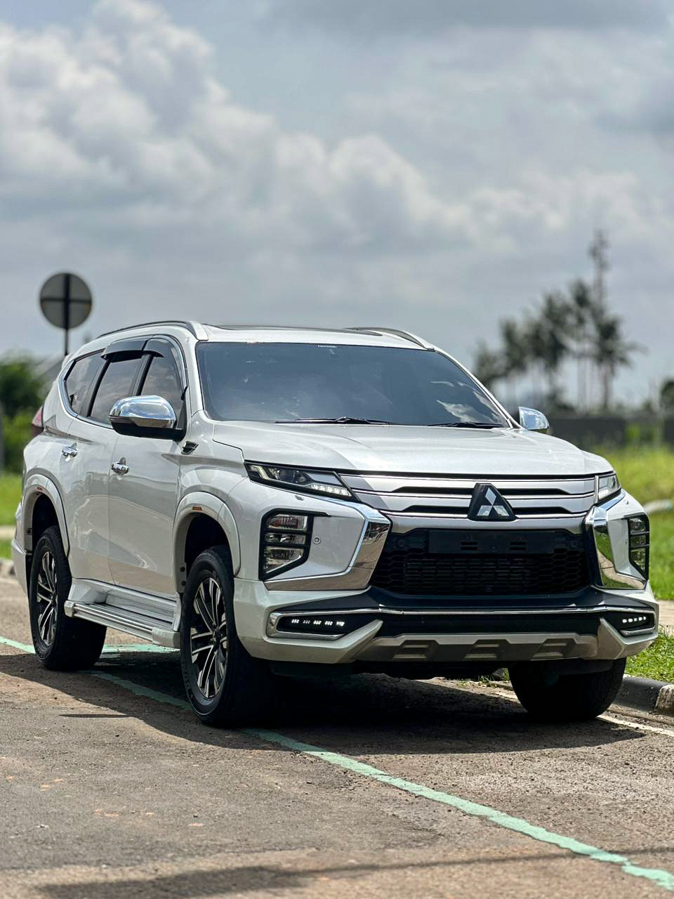 Mitsubishi Pajero Dakar Ultimate 4x4 2022