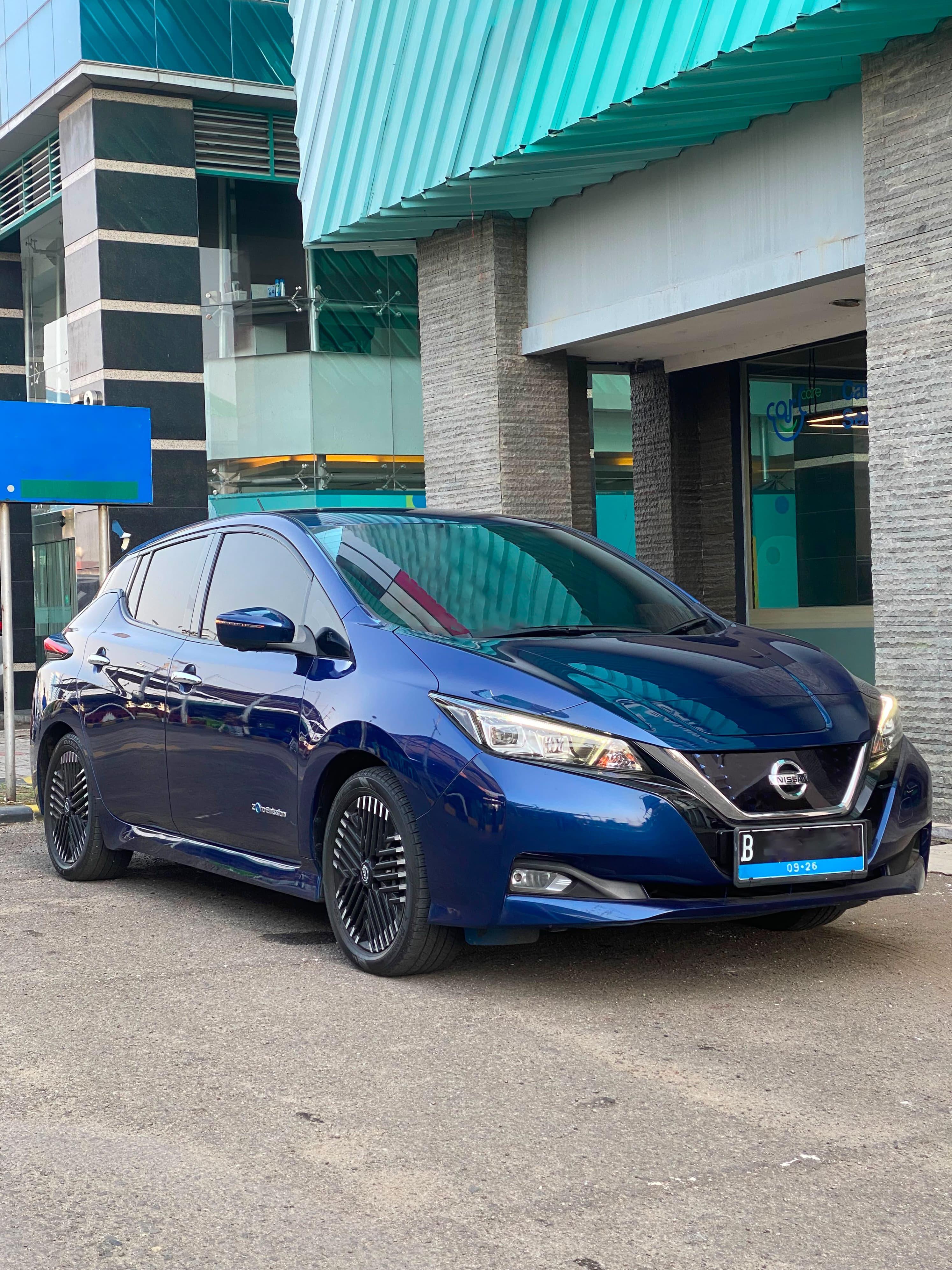 Nissan Leaf EV Electric 2021