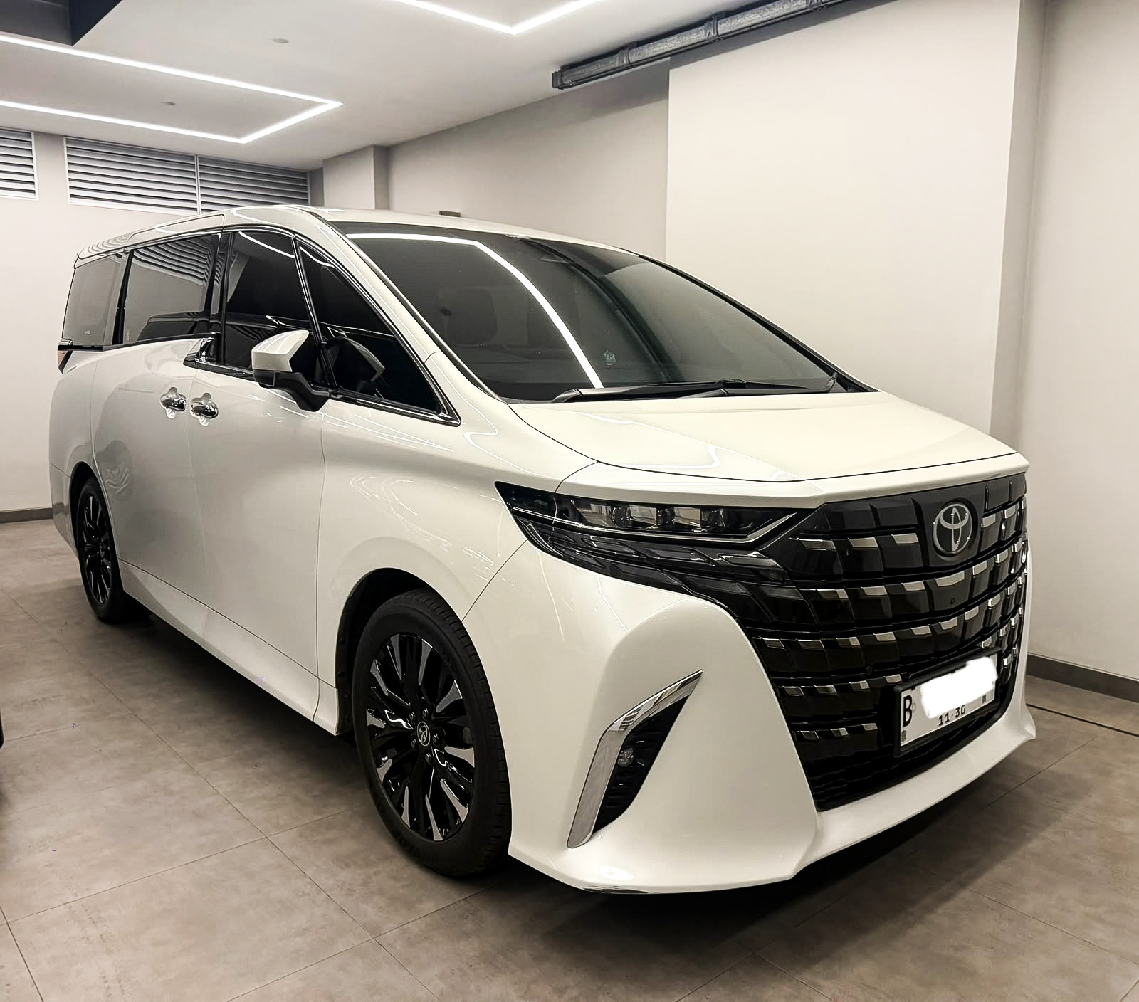 Toyota Alphard G 2025
