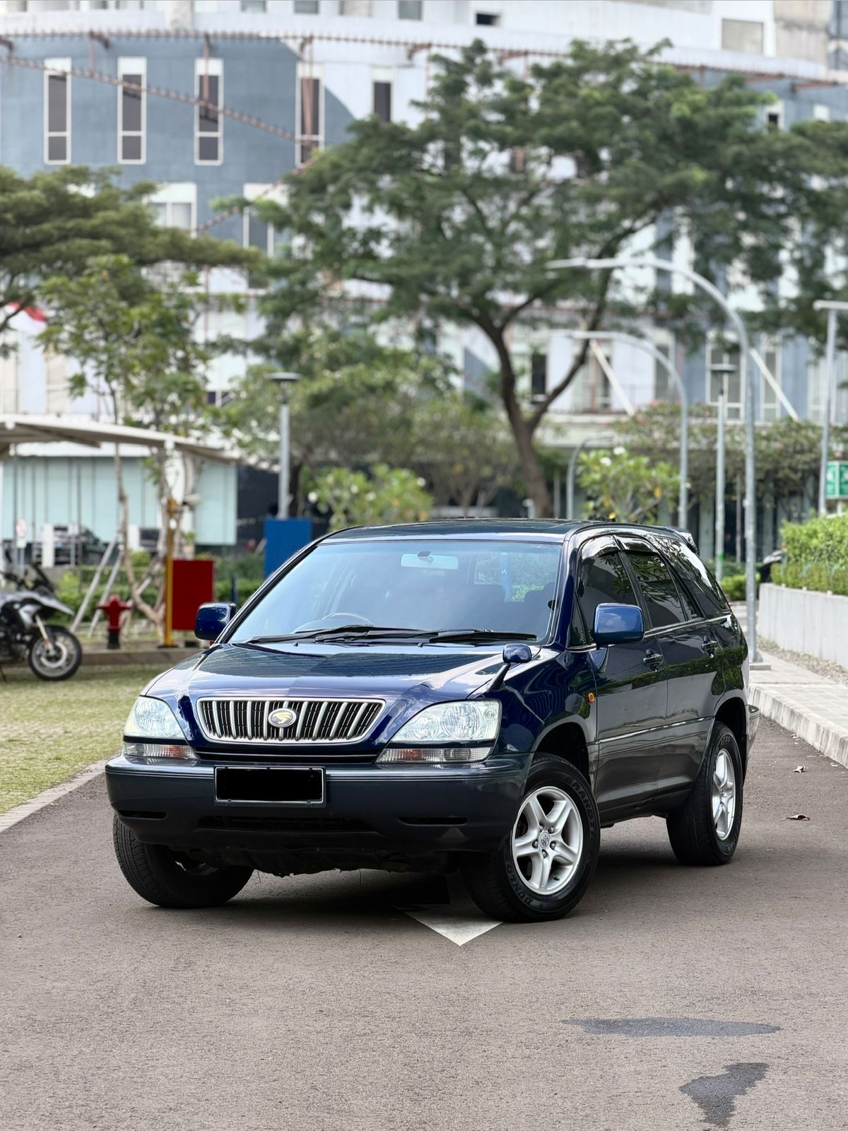 Toyota Harrier 3.0 FOUR 1st Generation CBU Japan 2001