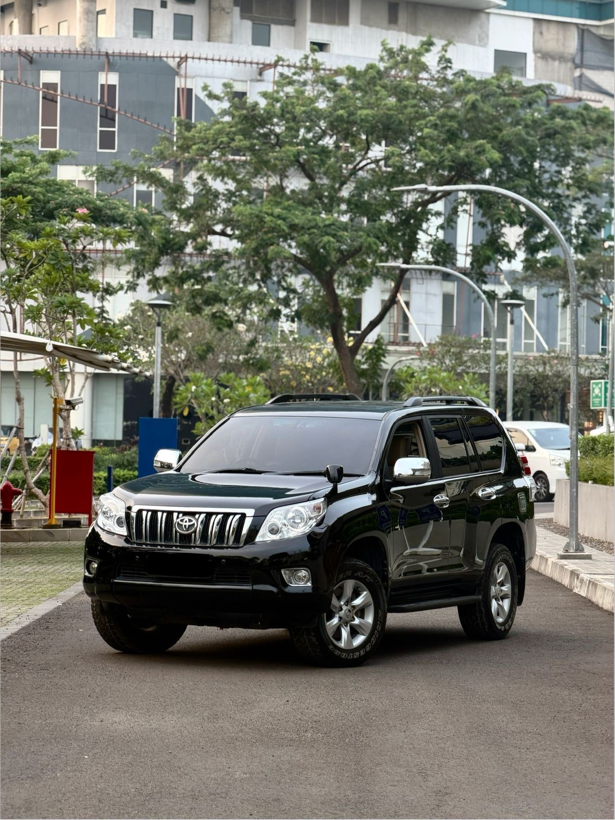 Toyota Land Cruiser Prado 4WD 2.7L TXL Facelift Full Option 2012