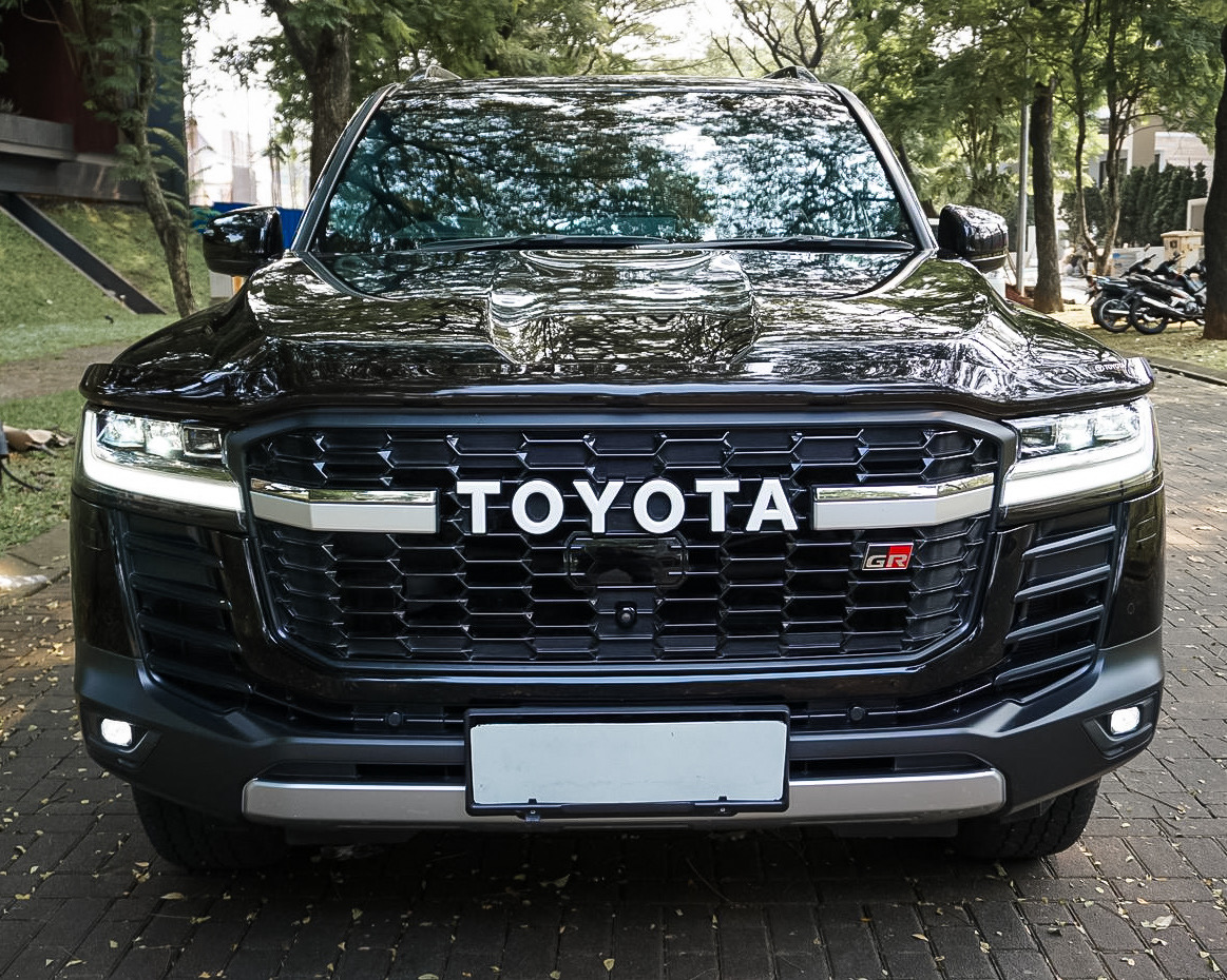 Toyota Land Cruiser 300 Gr-Sport 4x4 Fja300 2023