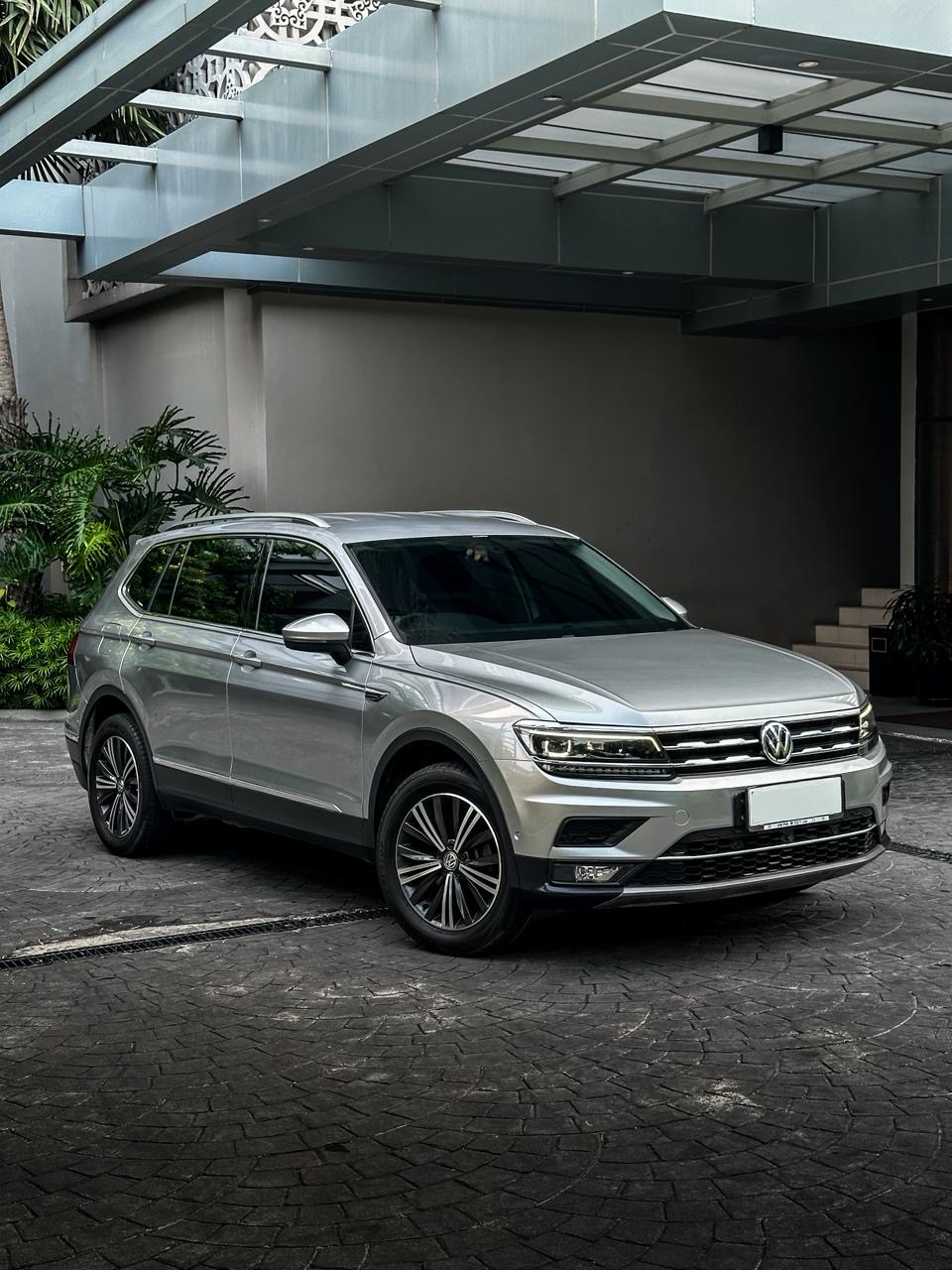Volkswagen Tiguan Allspace 7 Seater Facelift 2021 Silver on Black